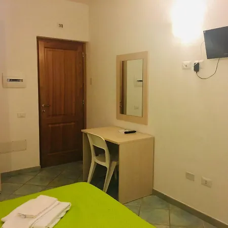 Hotell Villamarina 3*